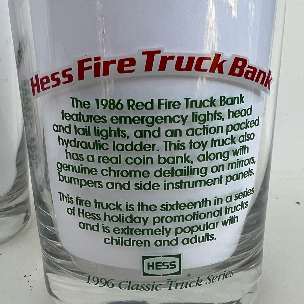 HESS Truck Glass Set - Picture 4 of 5
